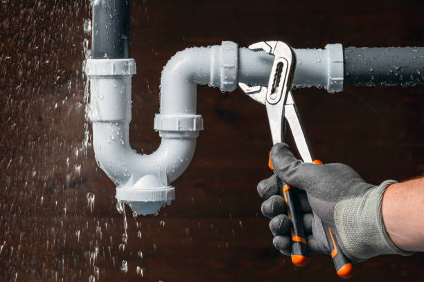 Professional Leak Detection technician working in Dewey, OK